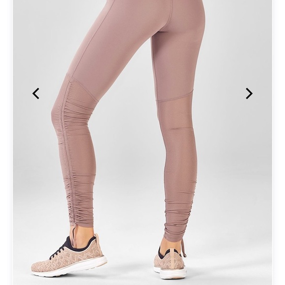 Fabletics Pants - 🆕 Fabletics Cashel Powerhold Legging • Sable